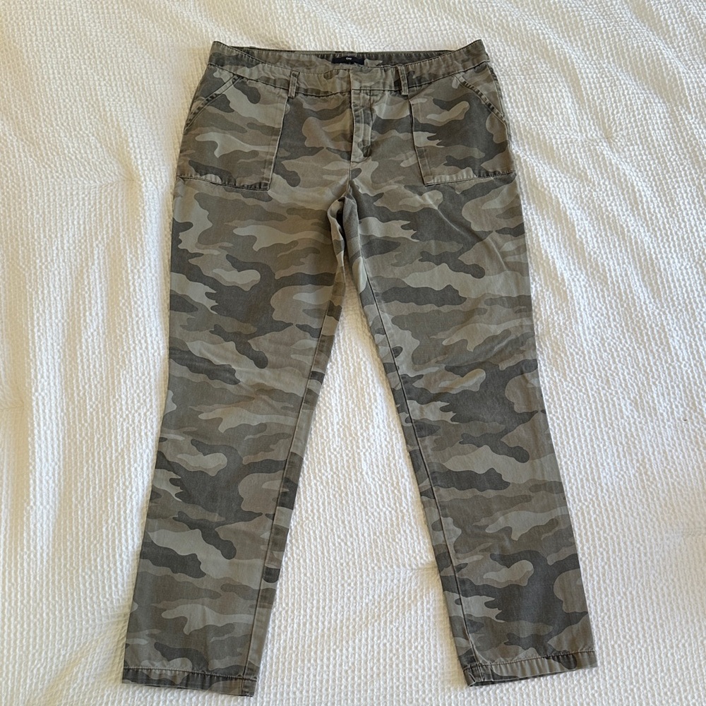GAP Khaki Camouflage Trousers